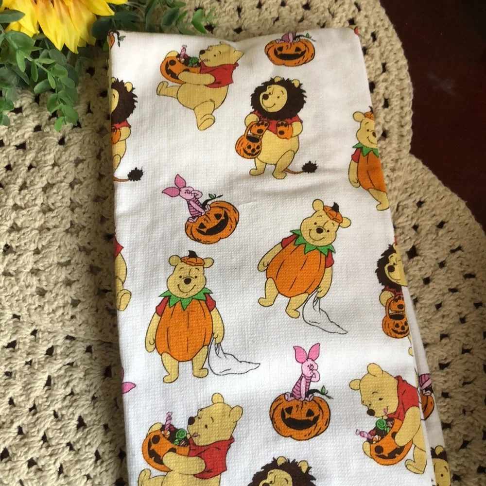 Disney Winnie the Pooh Halloween Kitchen Towels